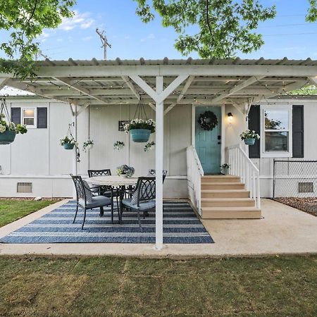 Pet-Friendly Lake Dallas Home Near Lewisville Lake Екстер'єр фото